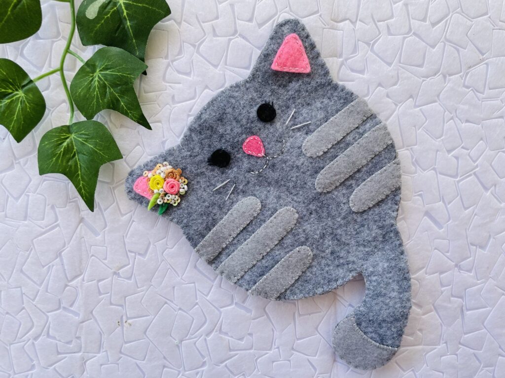 Felt cat coaster